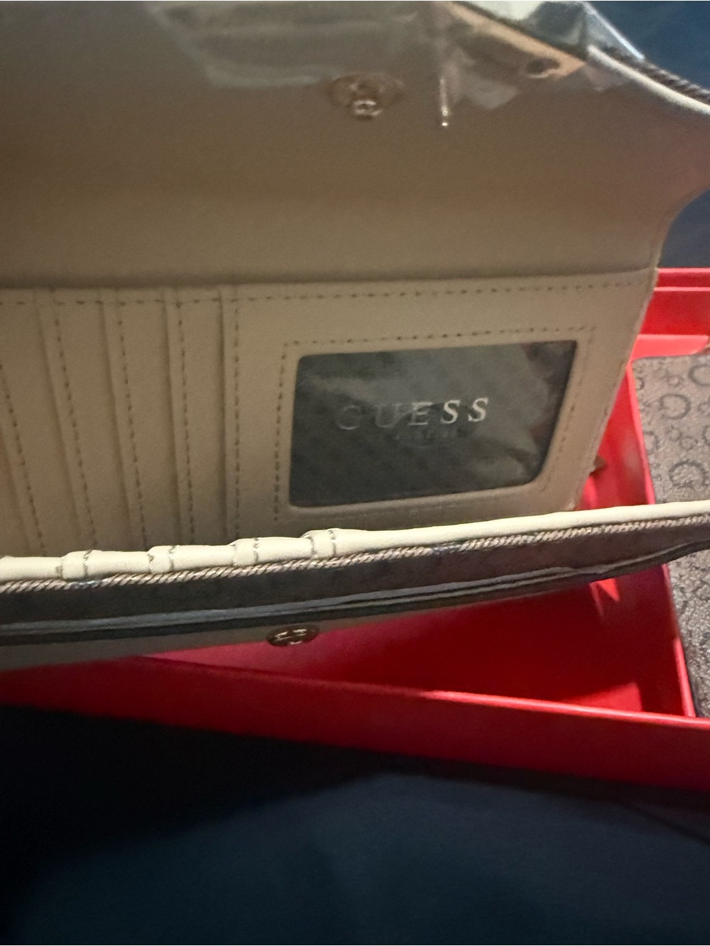 GUESS Cream Wallet with Logo ID Window